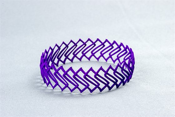 Bracelet violet à maille en zigzag, imprimé en trois dimensions
